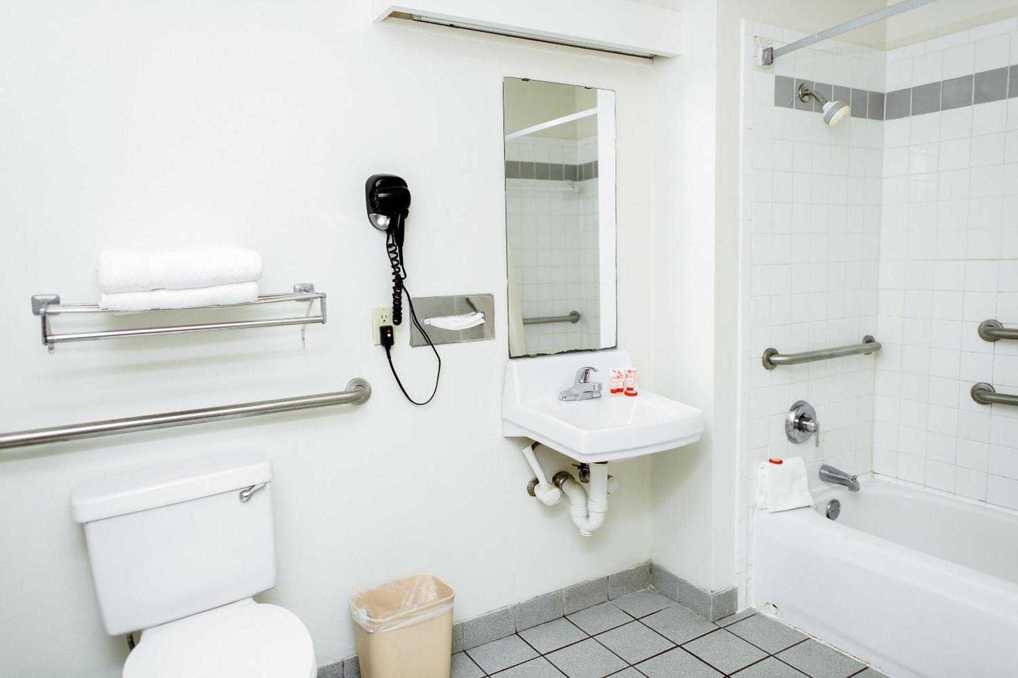 Oyo Hotel Wichita Falls I-44 Sheppard Airforce エクステリア 写真